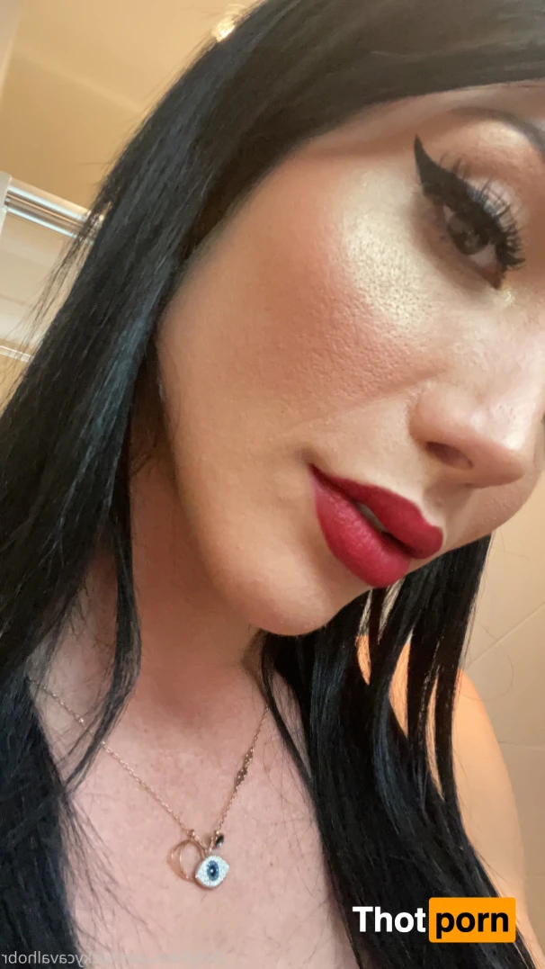 VictoriaCarvalhoTS 13475110