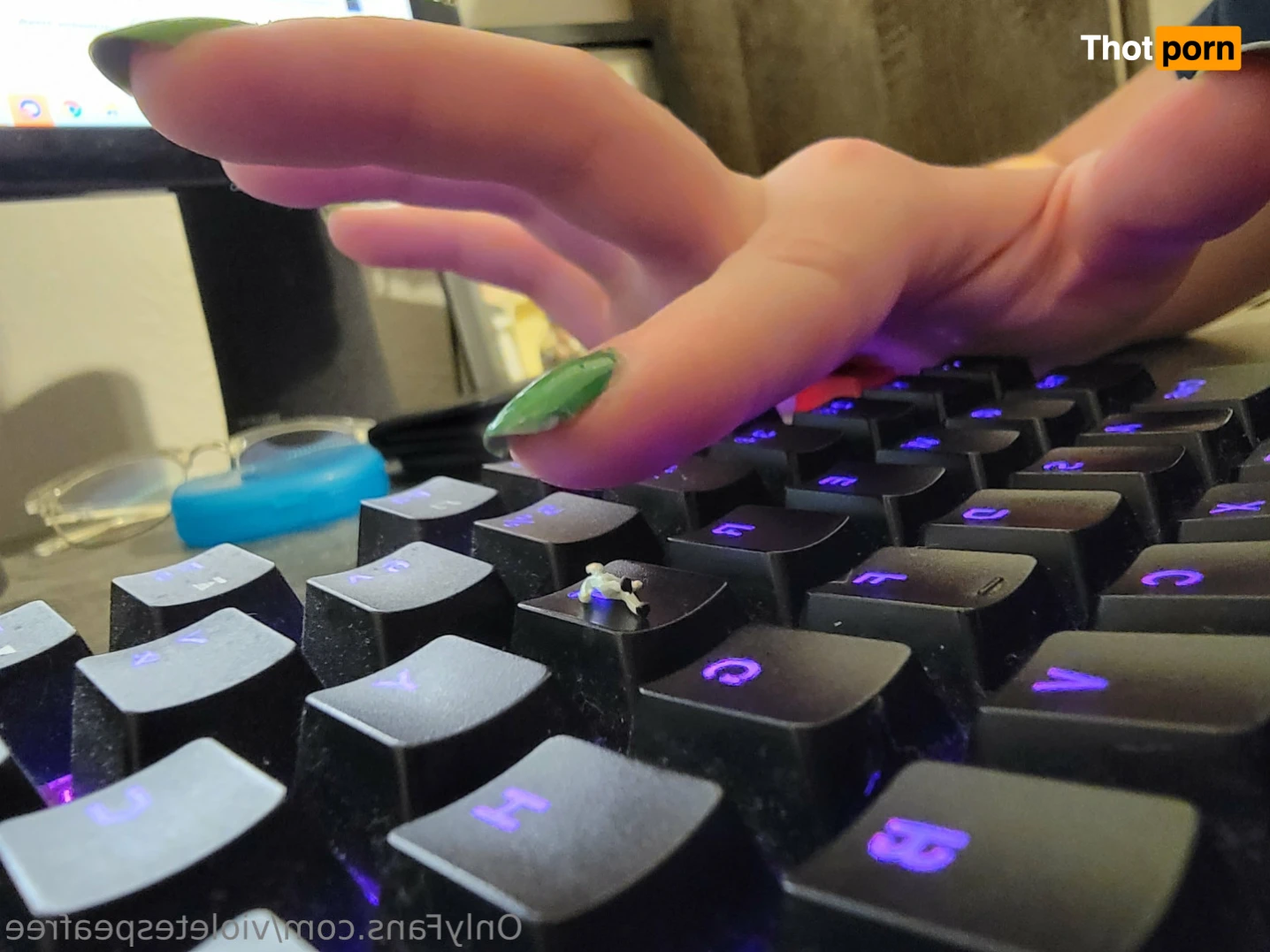 VioletEspea 13469431