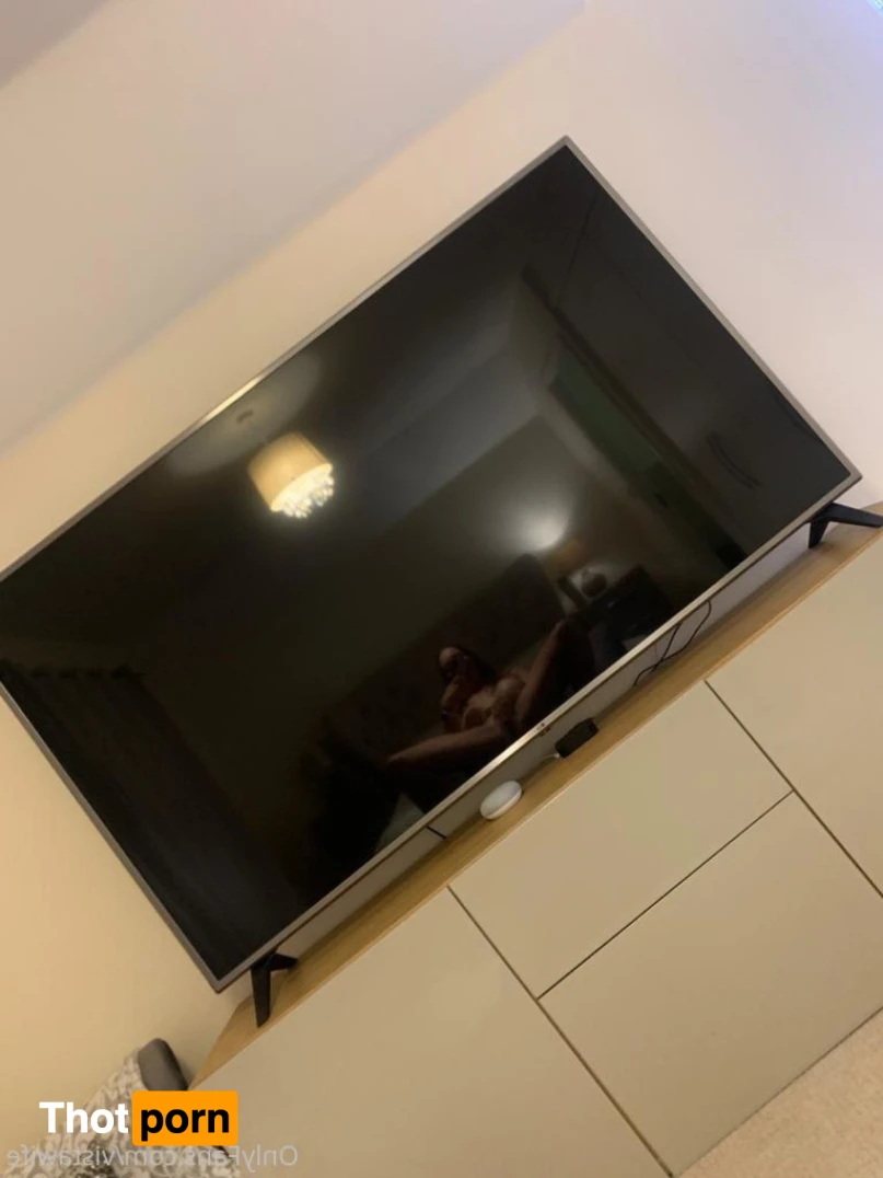 VistaWife - The Famous Swinger 13190905