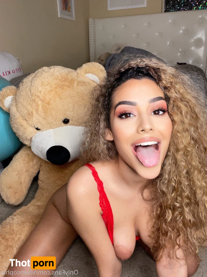 Sophia Del Mar 🌊 13137403