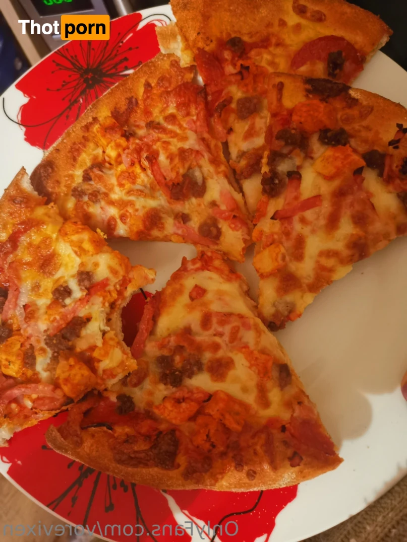 Vore Vixen.. Feed me and watch me expand 11254376