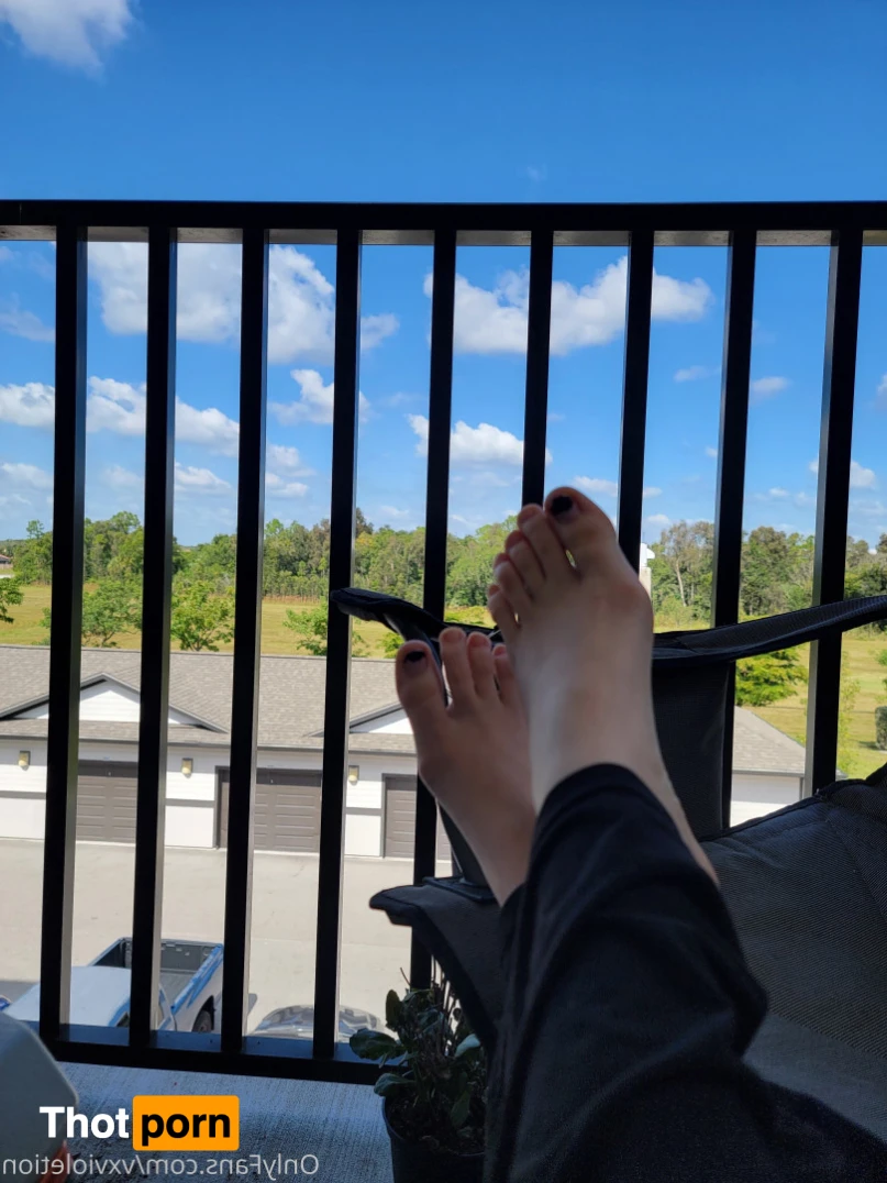 Violet Emery 13093184