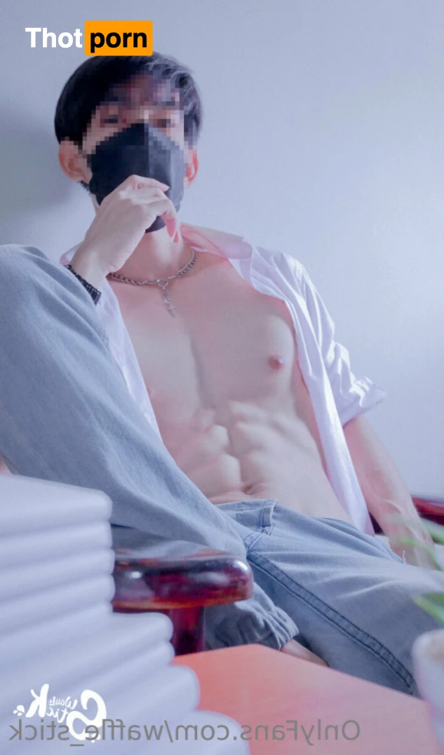 WAffLeSticK 13089661