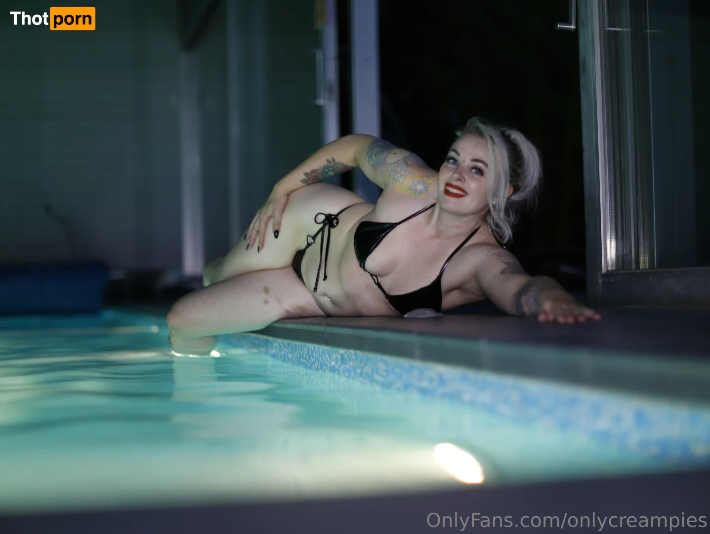 💦Full Videos on the Wall 💦 16583025