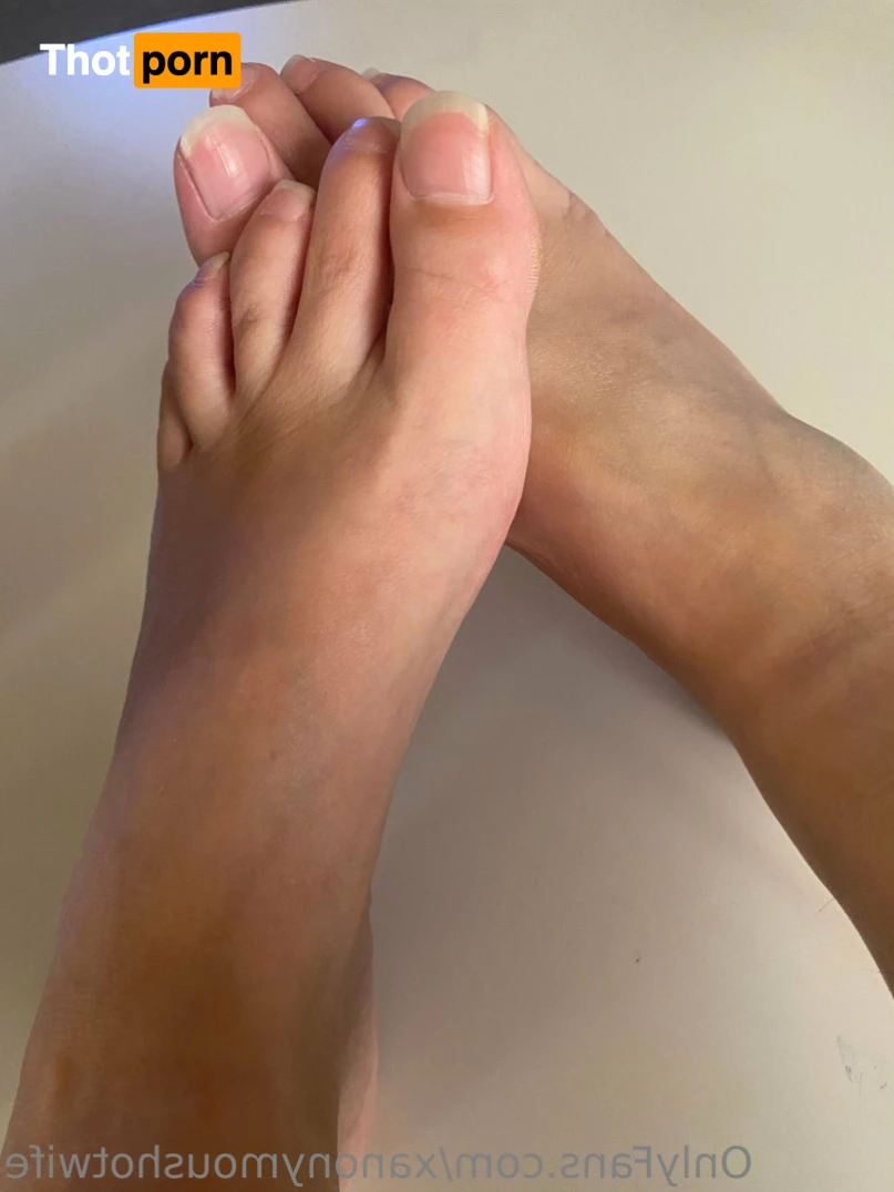 Xanonymoushotwife 12662769