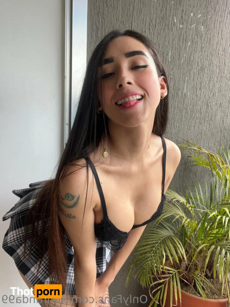 Miranda 🌺🫣 12419786