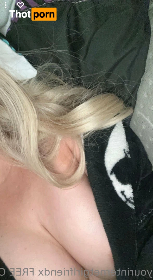 YOUR NEW GF😜💕 11917667