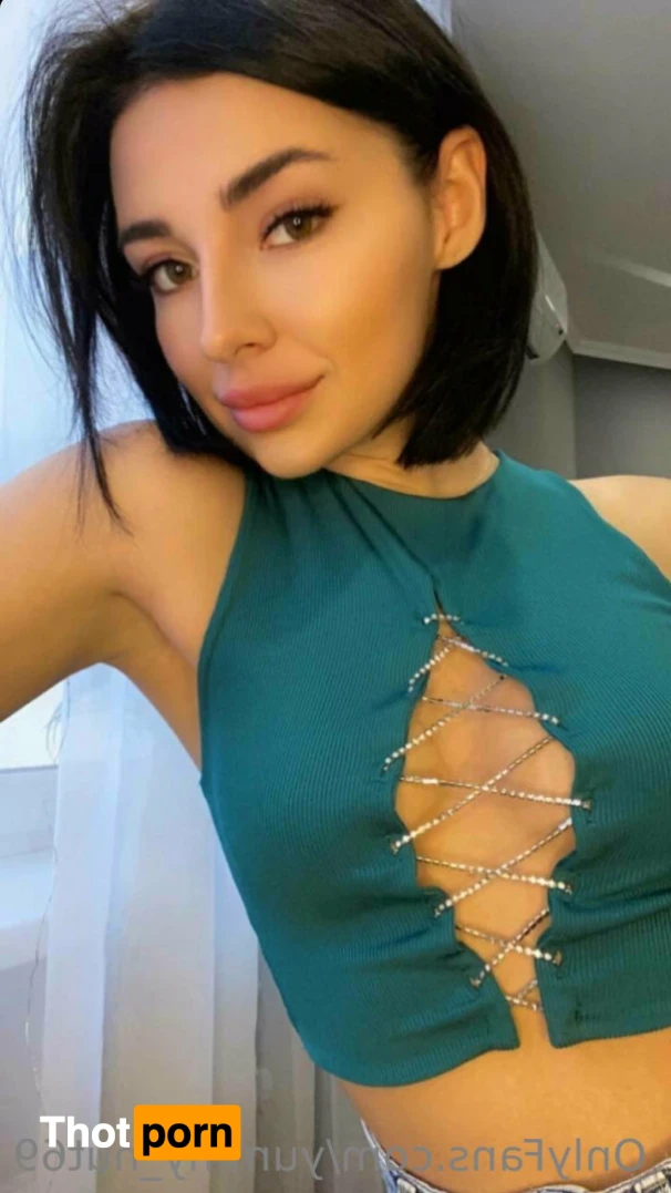 Yummy Nut🌰 11796802