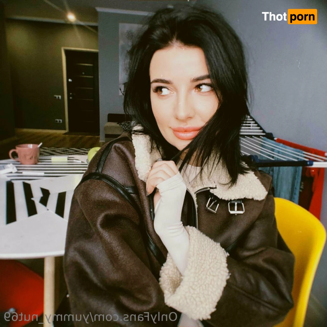 Yummy Nut🌰 11796824