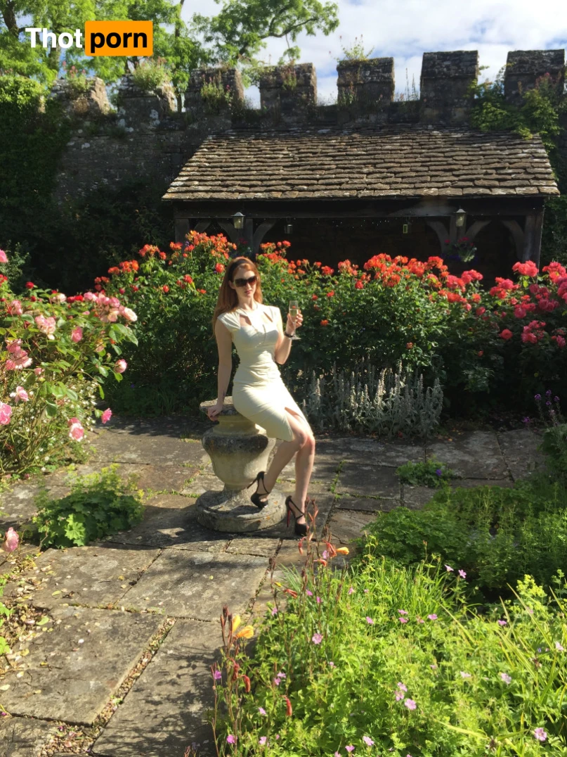 Zara DuRose - 👑Kinky Fetish tease👑 11725682