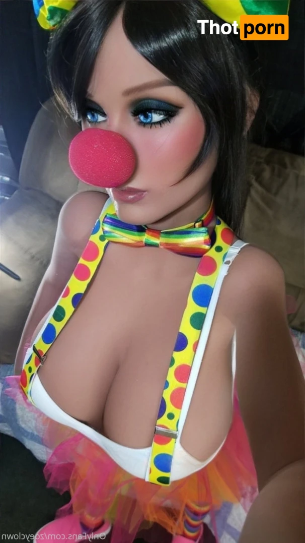 Zoey Clown 11472309