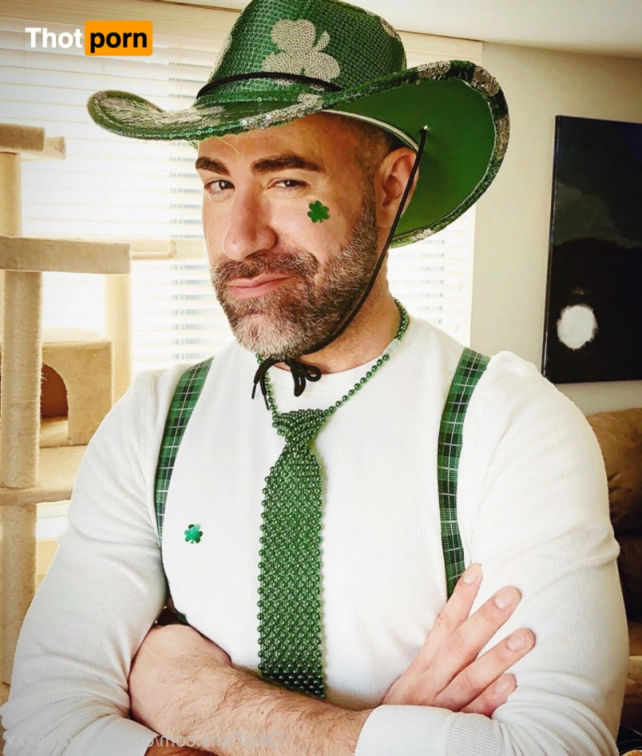 Daddy Damon 15574004