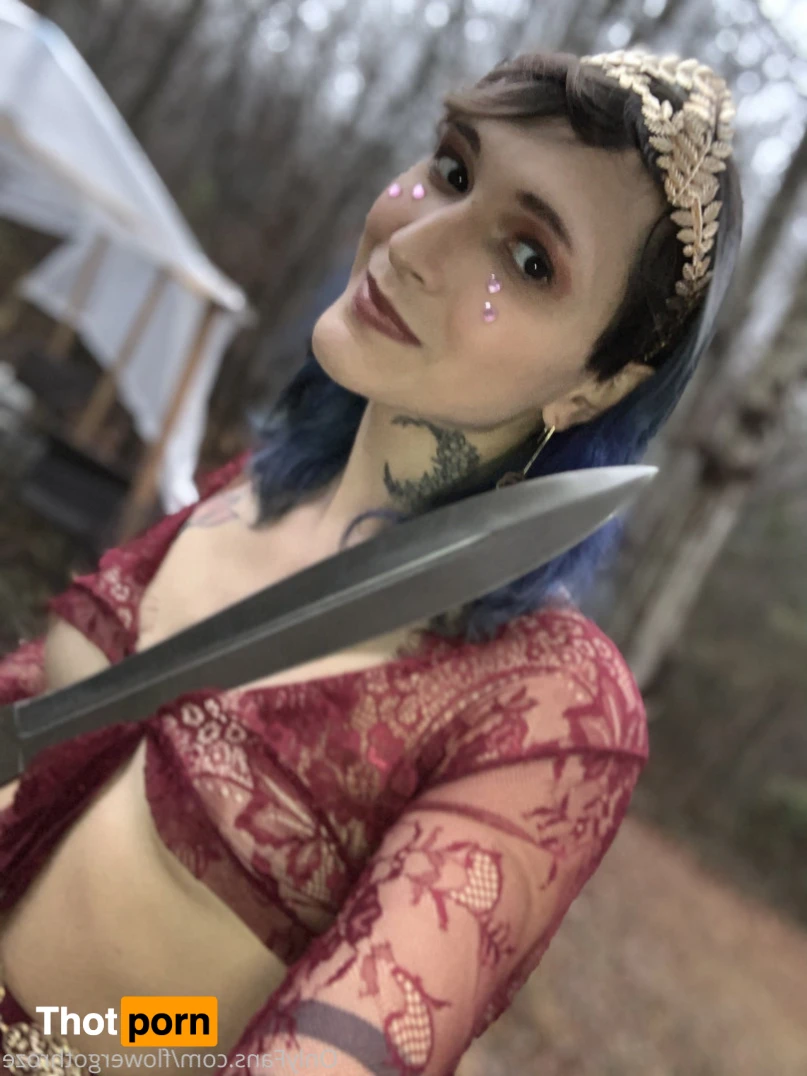 flowergothroze 13274311