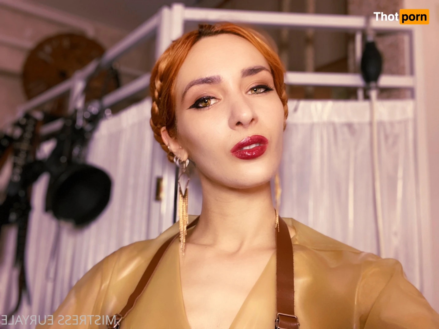 Mistress Elis Euryale 14504556