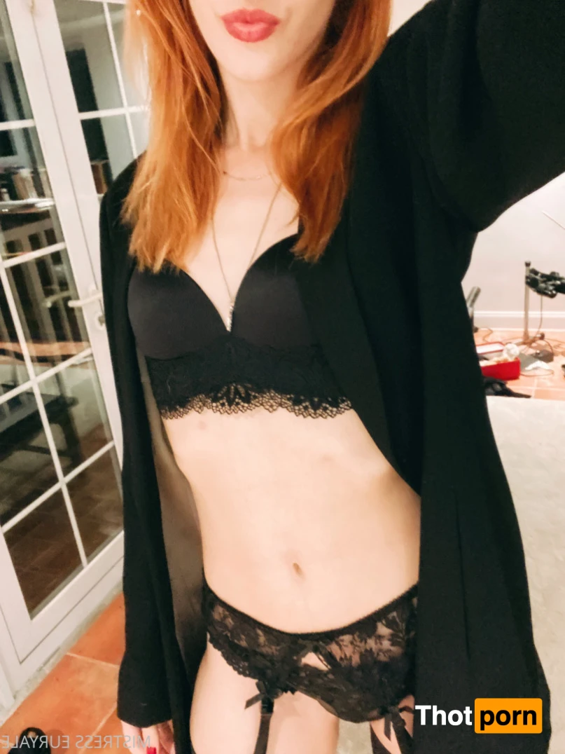 Mistress Elis Euryale 14505724