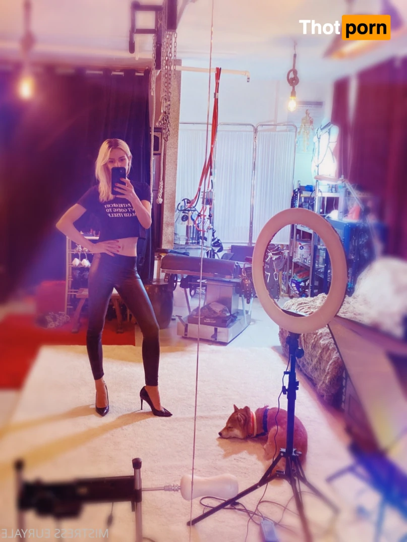 Mistress Elis Euryale 14506109