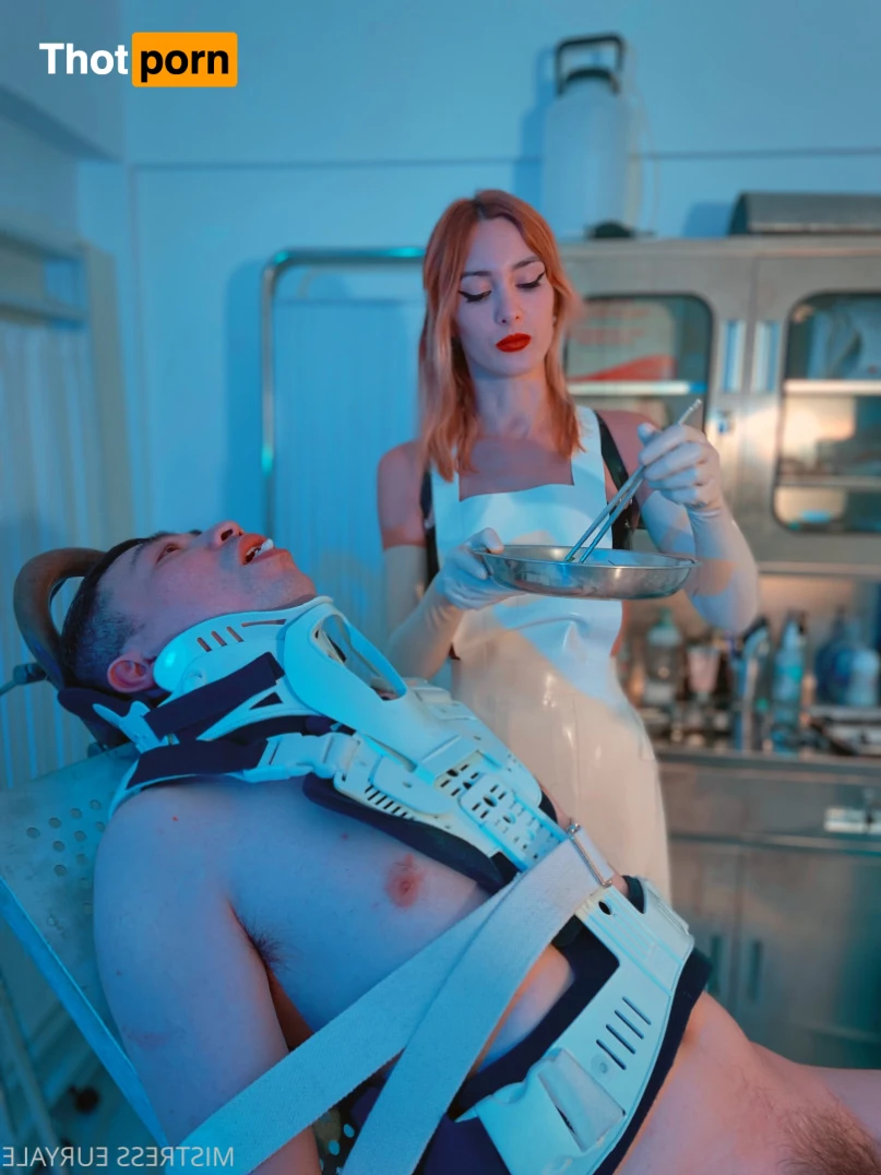 Mistress Elis Euryale 14506433