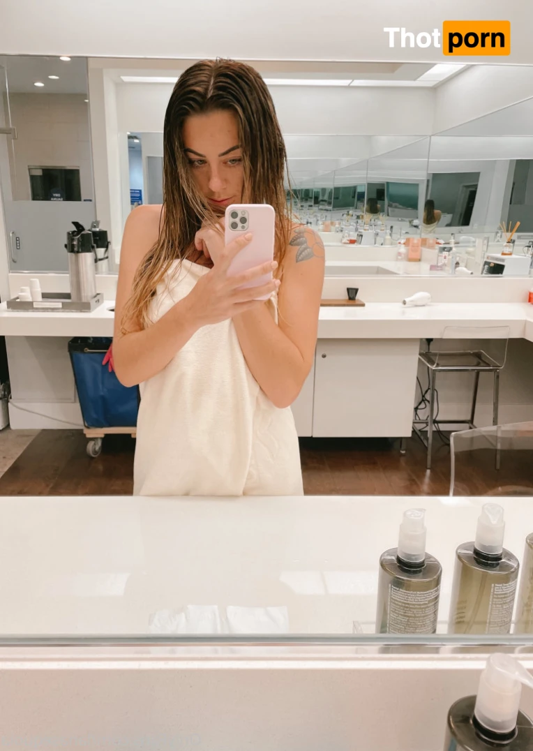 Lana Sequoia ♡ 15474833