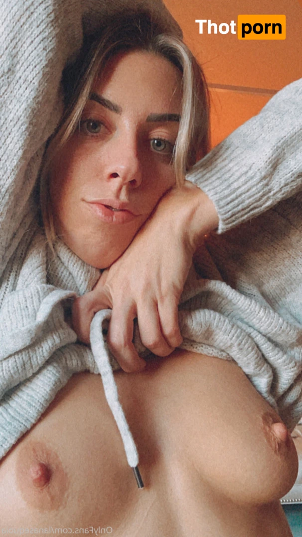 Lana Sequoia ♡ 15474944