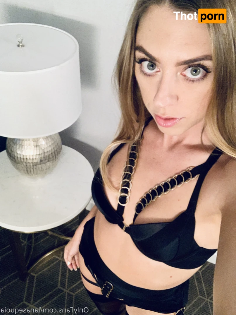 Lana Sequoia ♡ 15475172