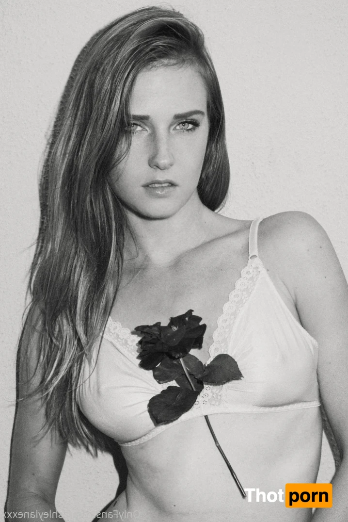 Ashley Lane 13872359