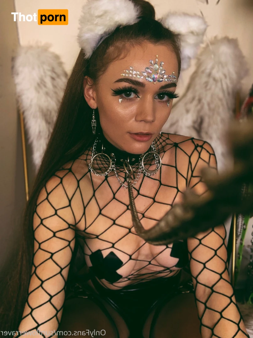 fullmoonflower 12985396