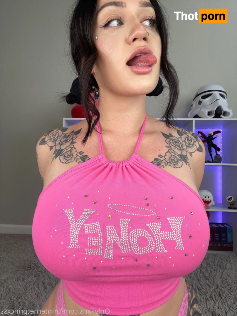 𝐍𝐚𝐨𝐦𝐢 The Nerd 🤓 15603086