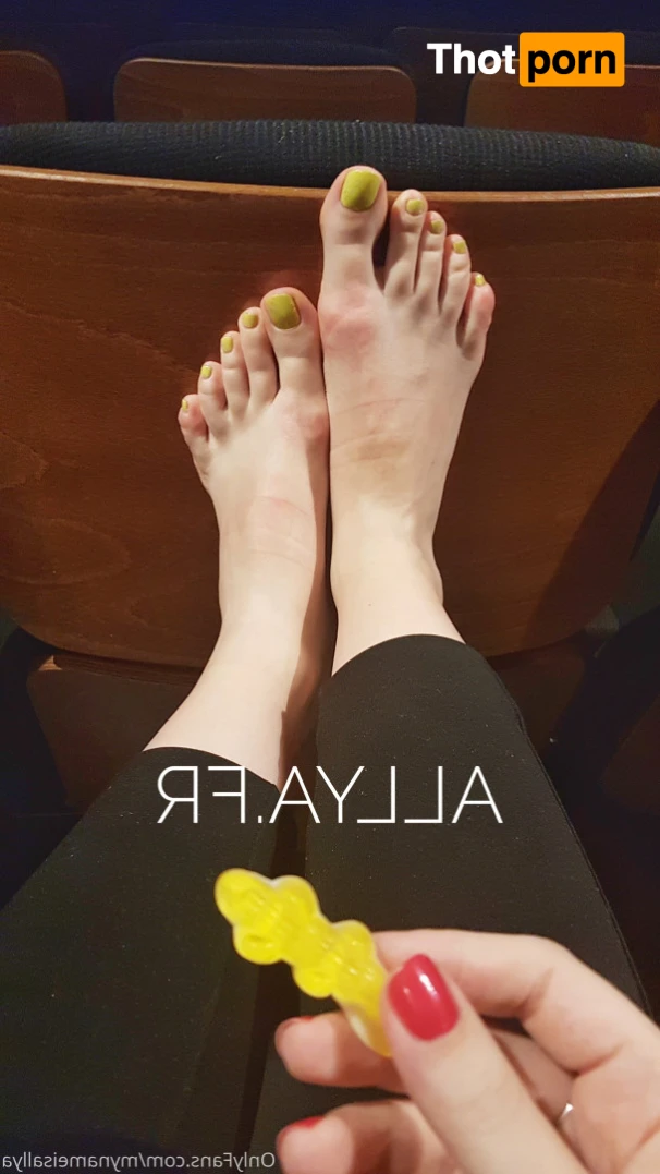 Allya 14301179