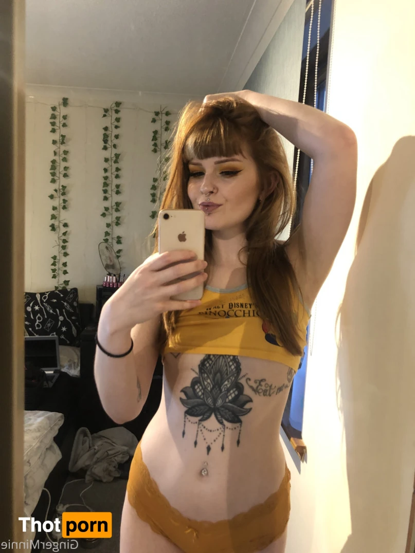 Petite Scottish Redhead 🤤 16344687
