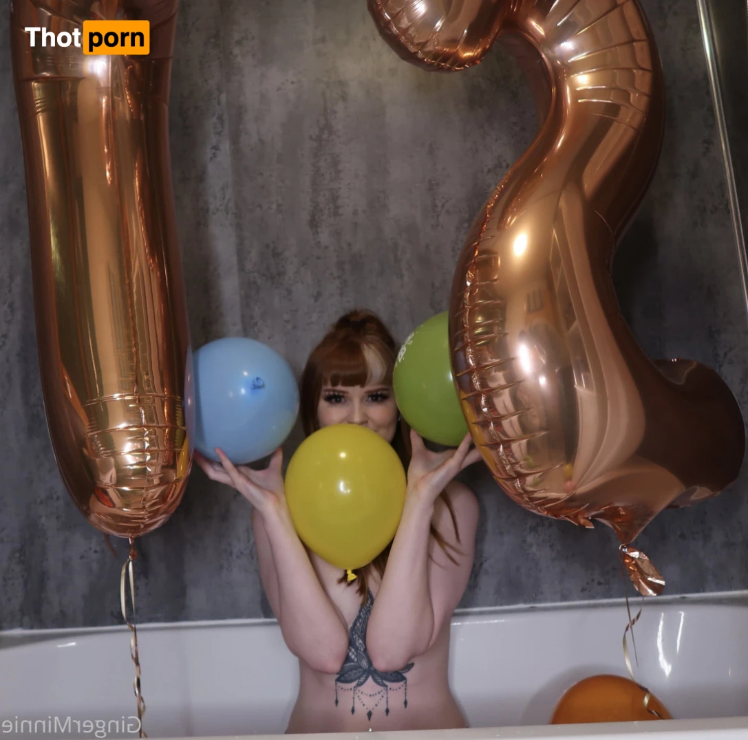 Petite Scottish Redhead 🤤 16348172