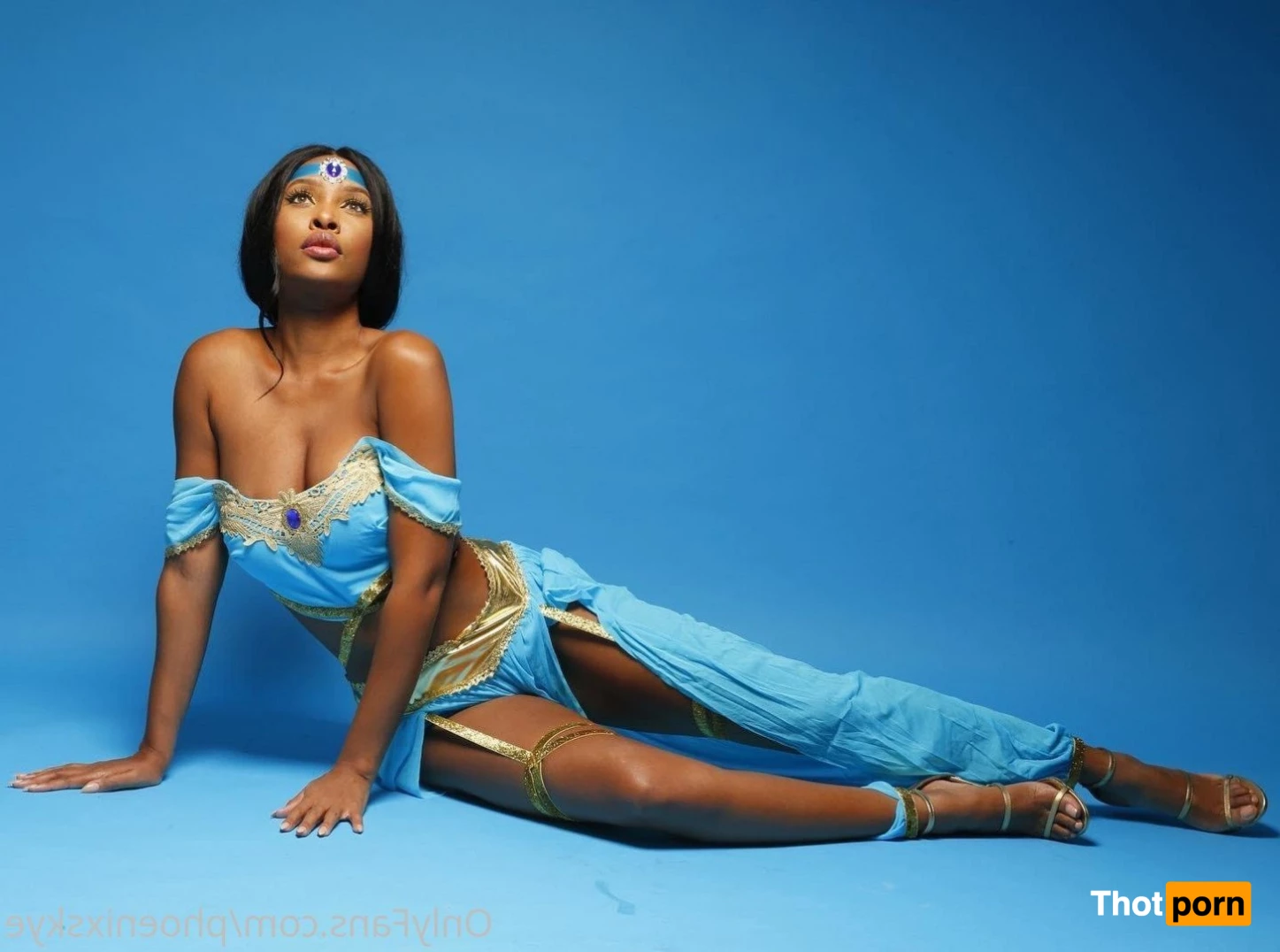 phoenix skye 2436275