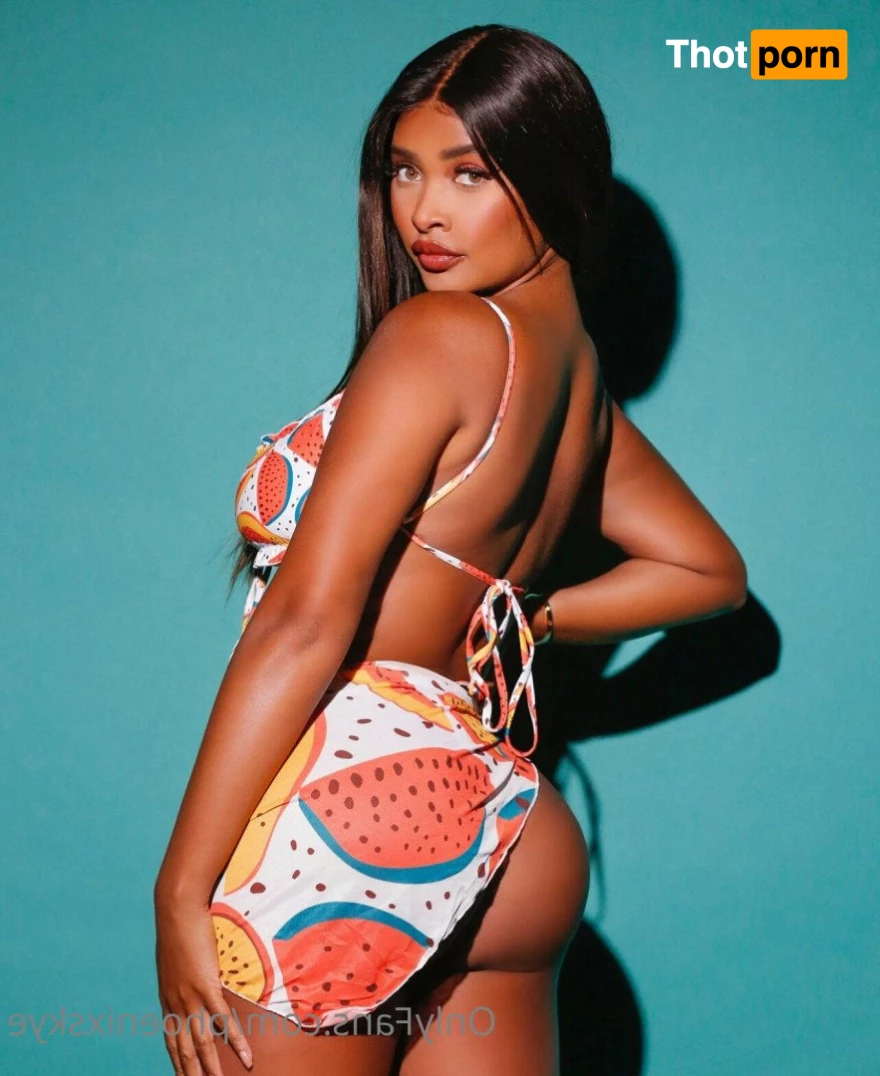 phoenix skye 2436373