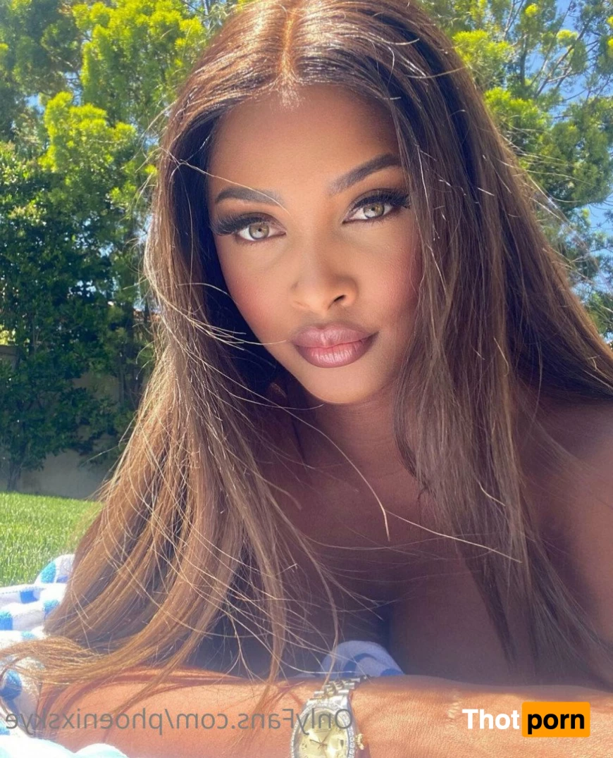 phoenix skye 2436381