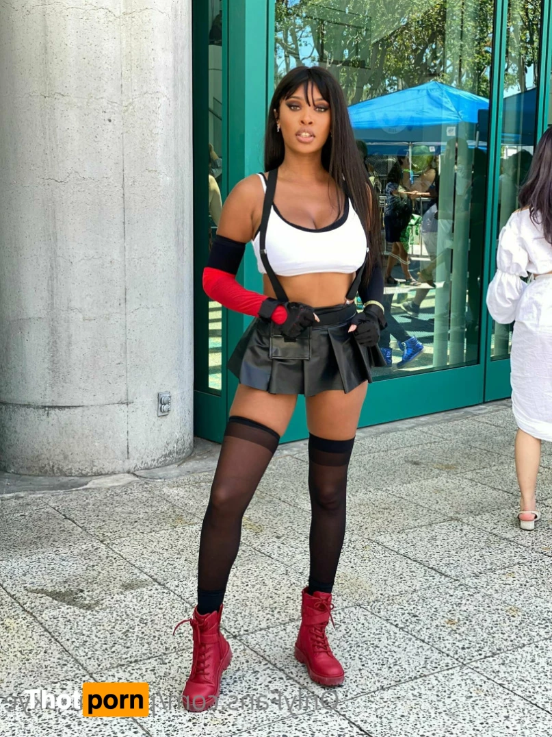 phoenix skye 6240866