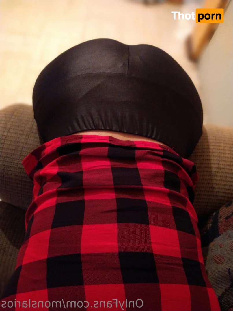 Mons Larios 14542302