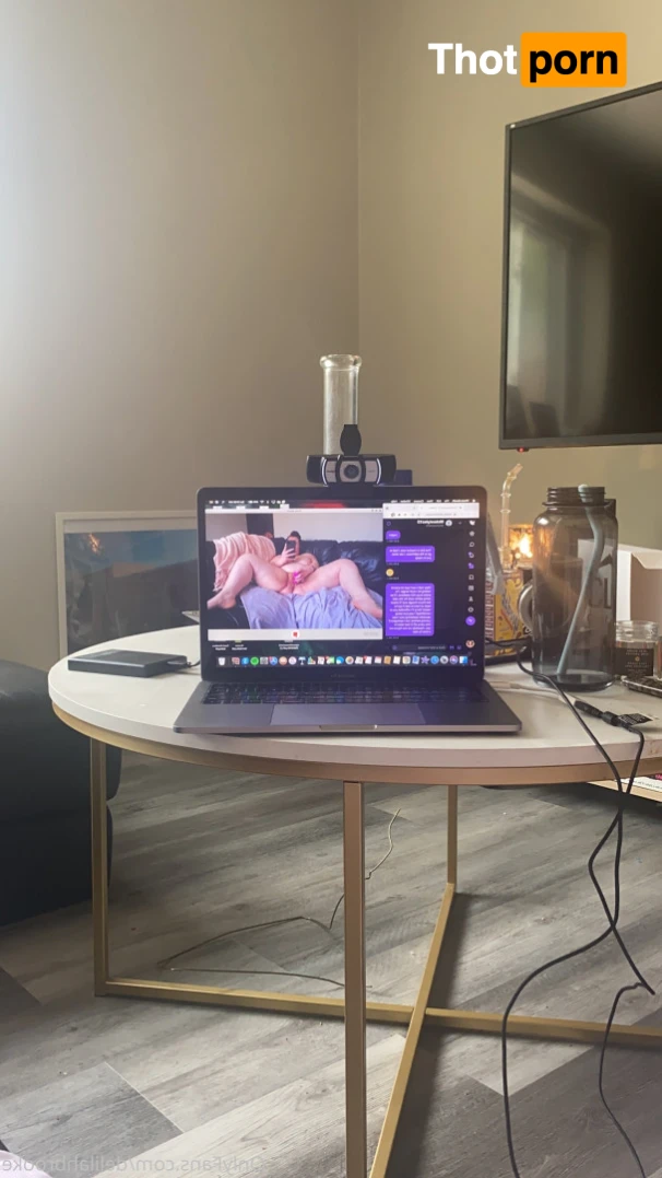 DelilahBrooke 15435851