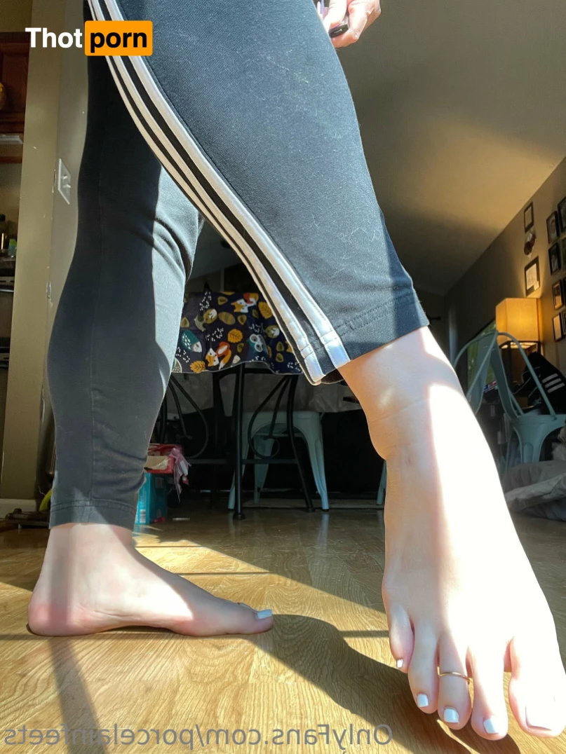 Porcelain Goddess 12928018