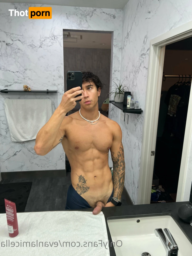 Evan Lamicella [ evanlamicella ] OnlyFans leaked photo 11163976 on Thotporn