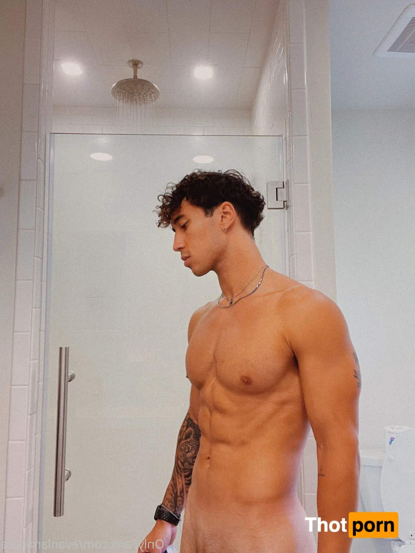 Evan Lamicella 16532595