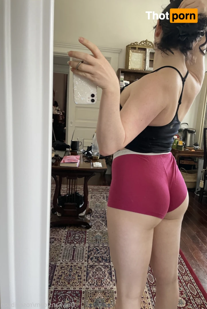 Rose Gibson 11806418