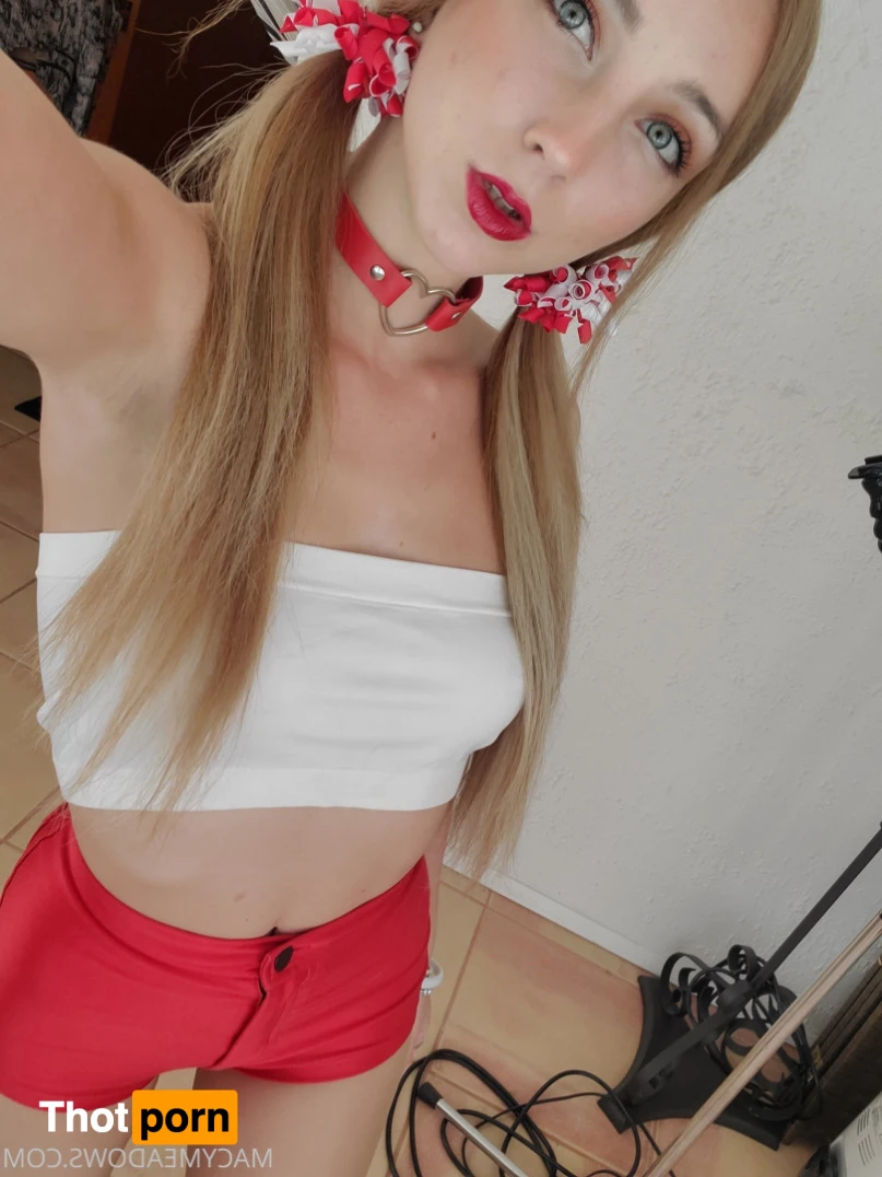 Macy Meadows 15686494