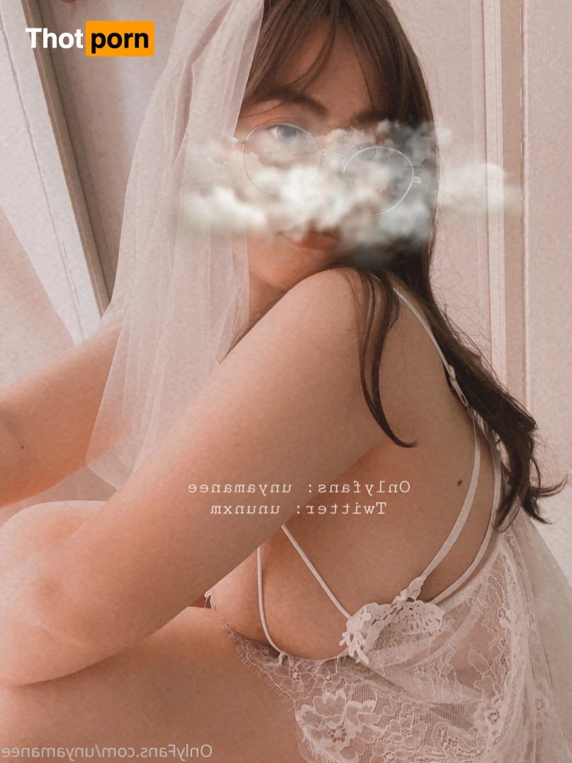 Unyamanee🥀 15906358