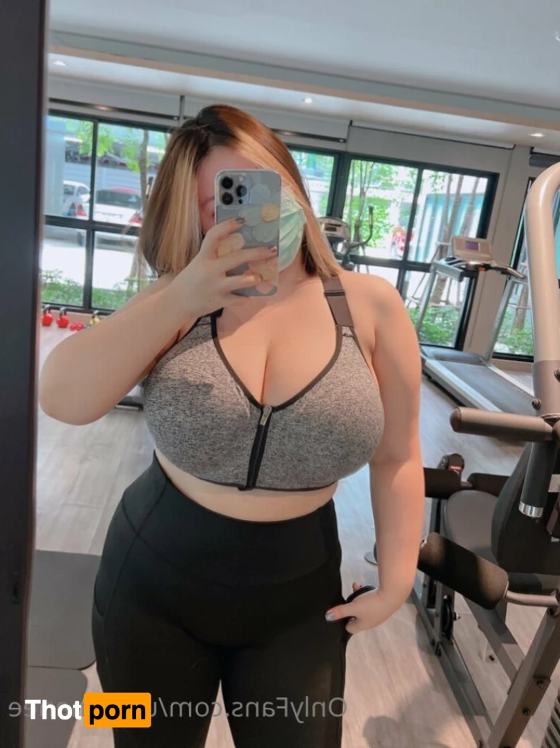 Unyamanee🥀 15934472