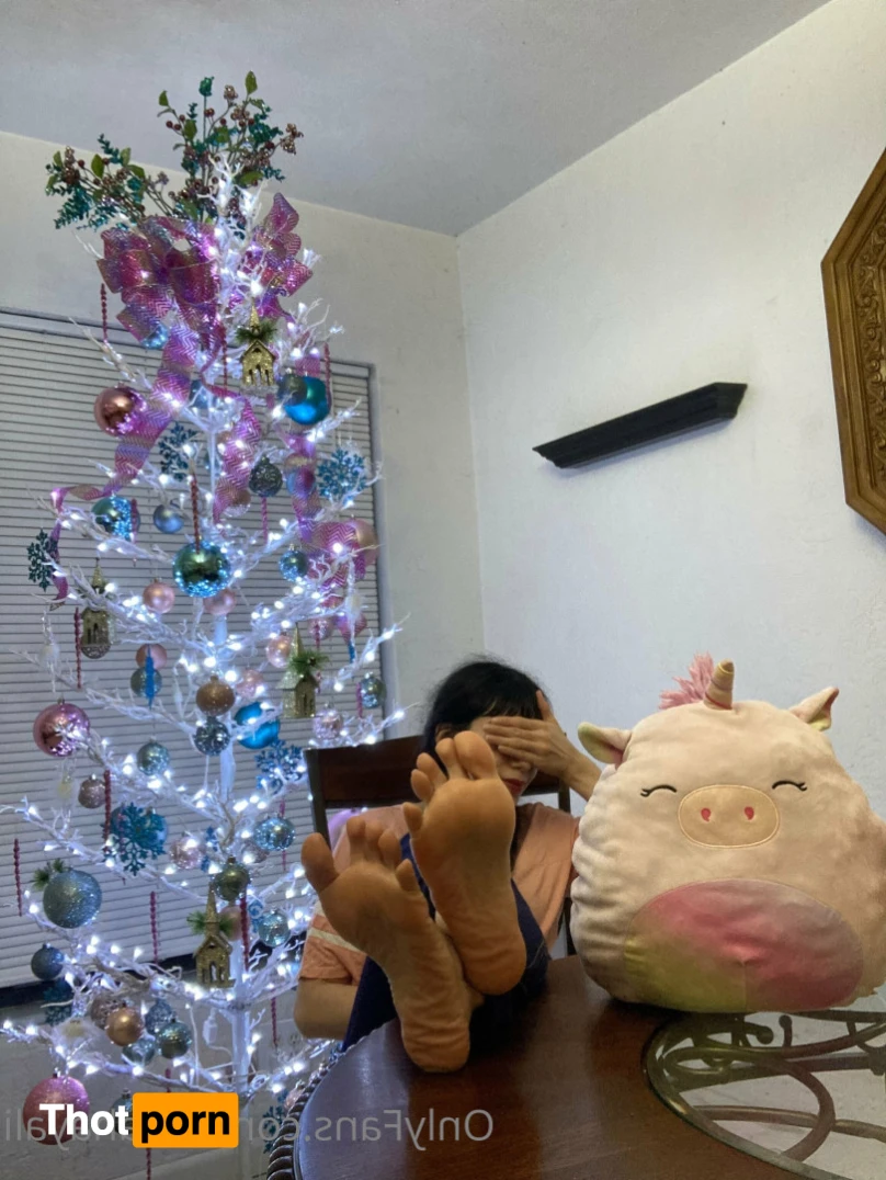 Zarah Ayali 15262100