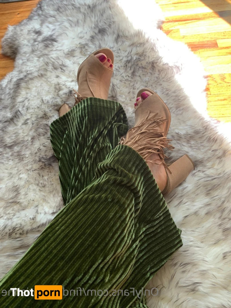 Goddess Christine 13531827