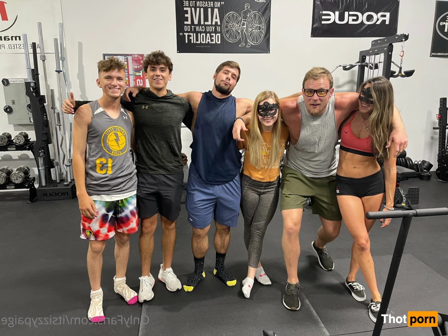 Izzy Paige 🤍 16337241