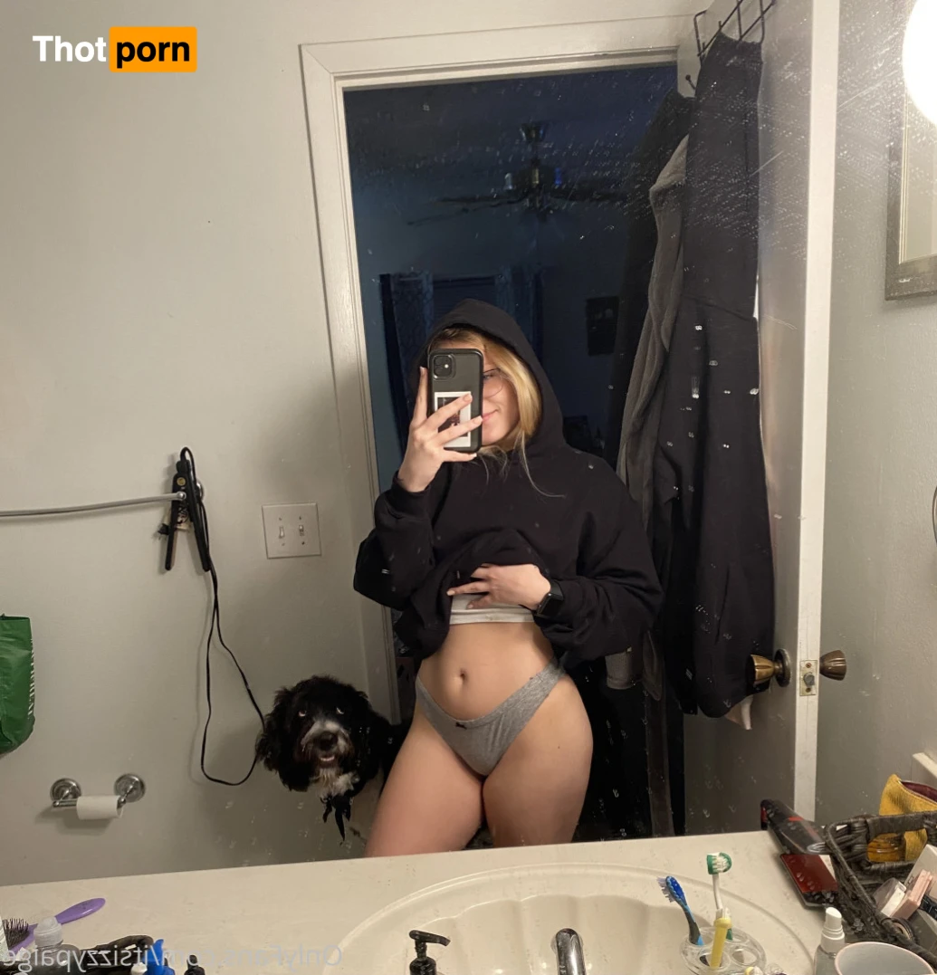 Izzy Paige 🤍 16360715