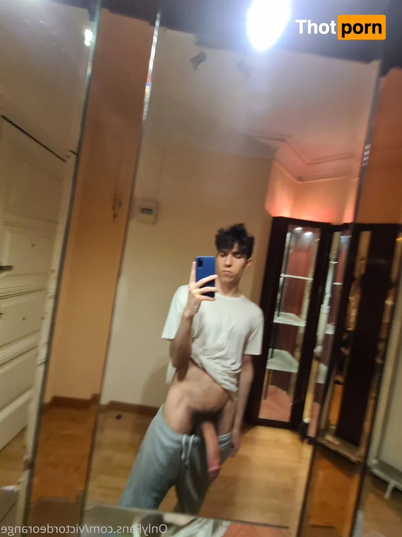 Victor de Orange 🧡 15717292