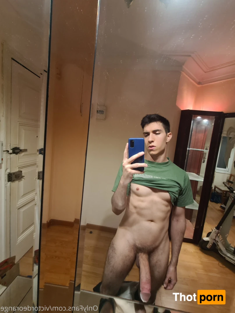 Victor de Orange 🧡 15731067