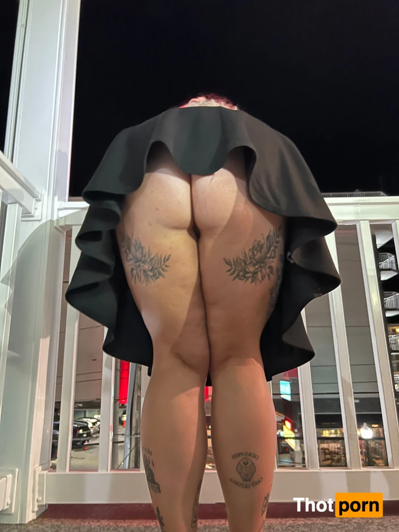 Taylor 💦 15990723